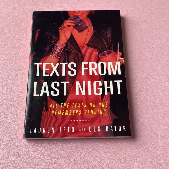 Texts From Last Night - Book - Picture 1 of 3